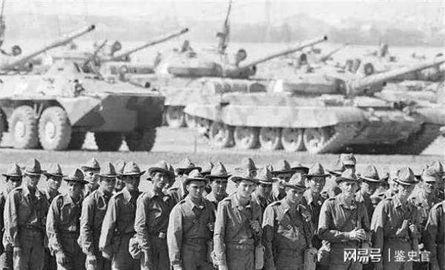 1956年中国苏联发生了什么重大事件