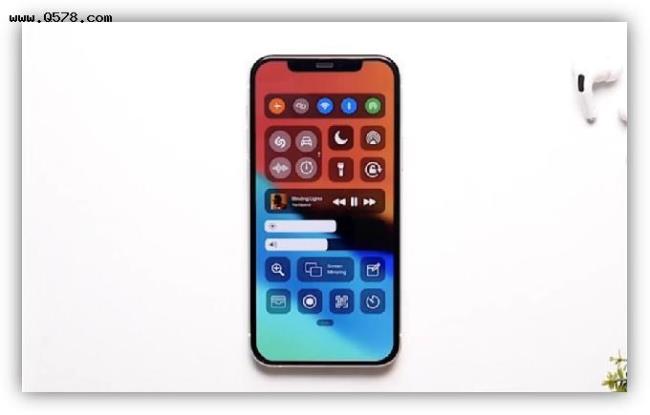 ios14.3和ios15哪个好