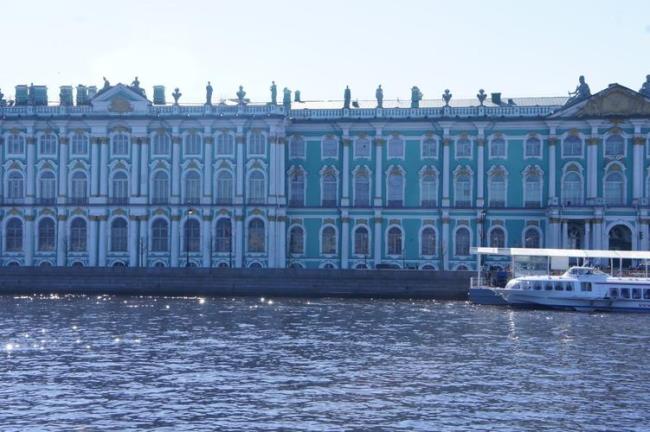 关于圣彼得堡的名子由来