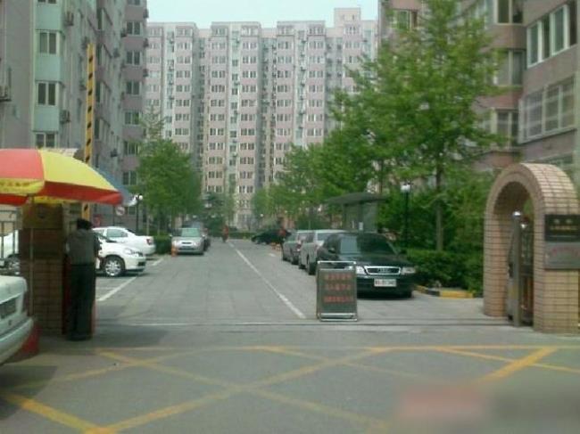 北京万寿路繁华吗
