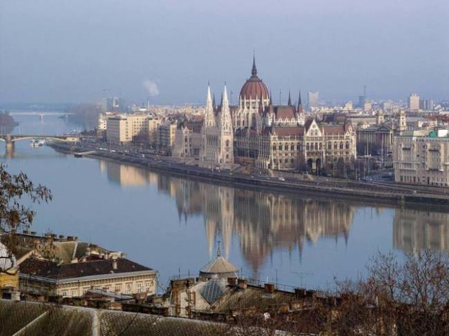 从塞尔维亚去匈牙利需要签证吗