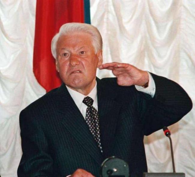 叶利钦是哪个欧洲国家的首任