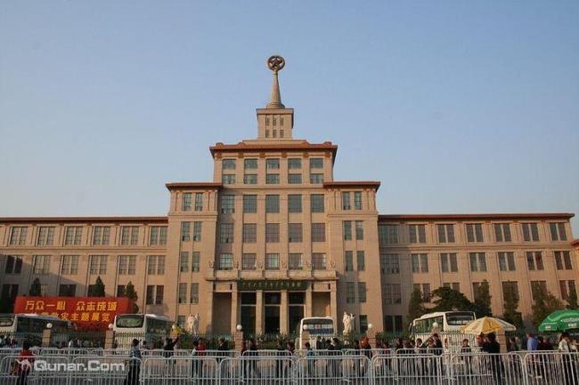中国军事博物馆中秋节开放吗
