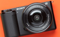 索尼通过2.00固件更新为其a7C和ZVE10相机添加了视频动物眼AF