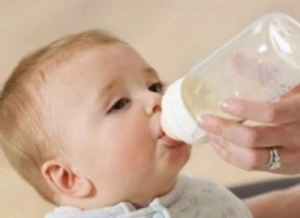 宝宝不吃奶瓶最好办法，宝宝不吃奶瓶的有效应对方法