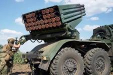 俄乌最新的军事情报显示，乌军正在哈尔科夫地区深入俄军的防线