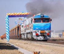 中蒙边境战略级铁路开通，直连蒙古最大煤矿