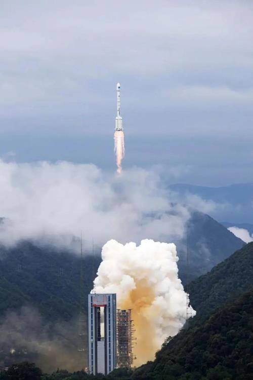 亚洲第一颗发射成功的卫星