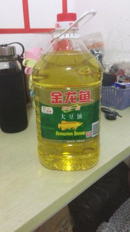 一级大豆油和色拉油能炒菜吗