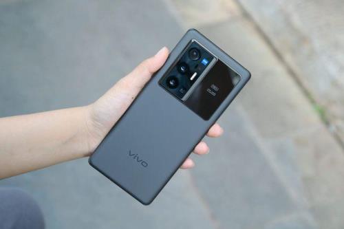 vivo x70 pro和iqoo5s哪个好