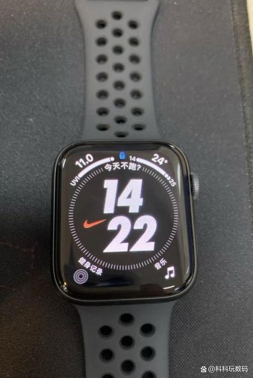 apple watch 7耐克版和普通版差别