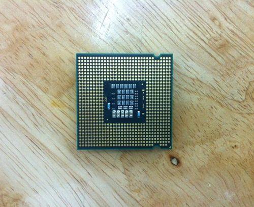 Intelcore2QuadQ8200与E8400各有什么优缺点