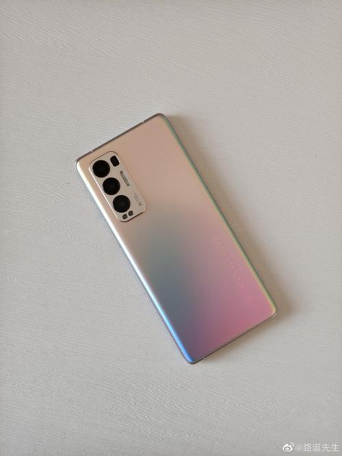 oppo reno5pro是什么屏幕材质