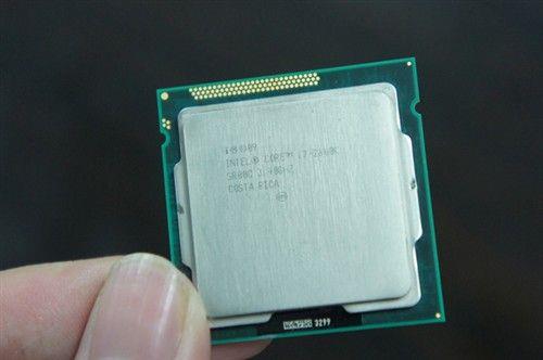 E3 1270和i7 2600k两款cpu，玩游戏的话哪个比较好