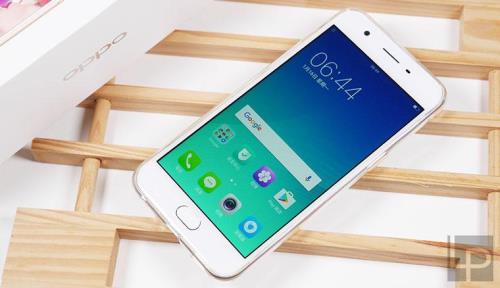 oppo A57手机晚上充电早上开不了机