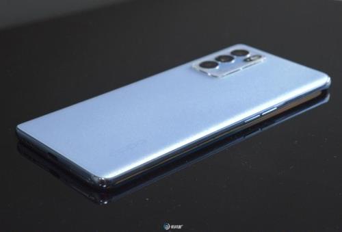 mate40e和reno6pro哪个好