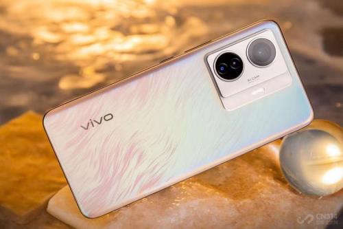 vivo s15新机有没有贴膜