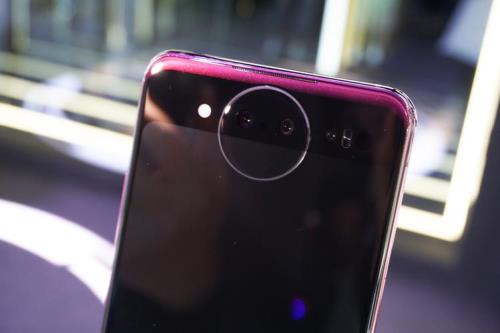 vivo NEX5手机是升降摄像头嘛