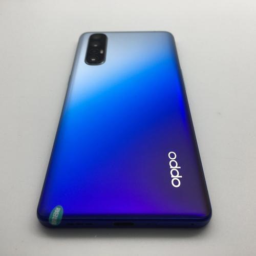 opporeno3pro是塑料机身吗