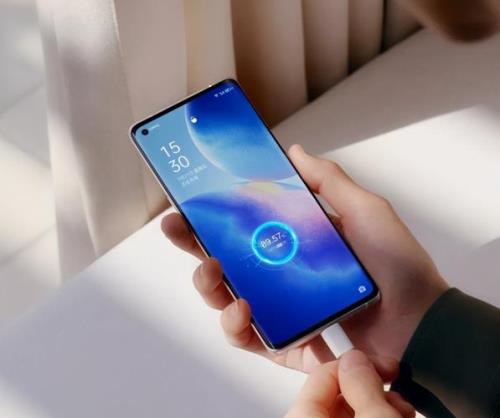 OPPO  RENO5 怎么关机