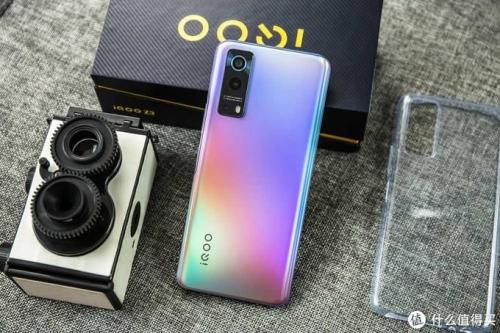 vivo iQoo z3手机为什么充电时，手机发热