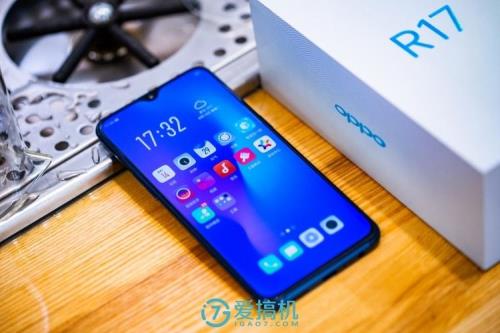 oppo r17手电筒能不能闪