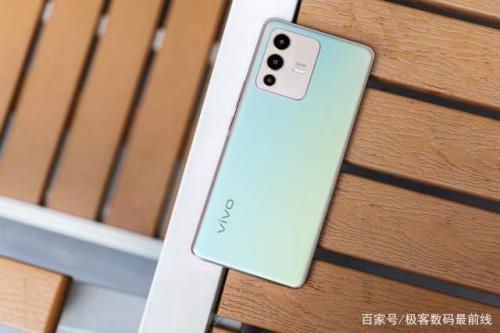 vivo s12掉水里了怎么办