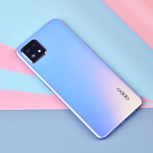 oppoa72是曲面屏吗