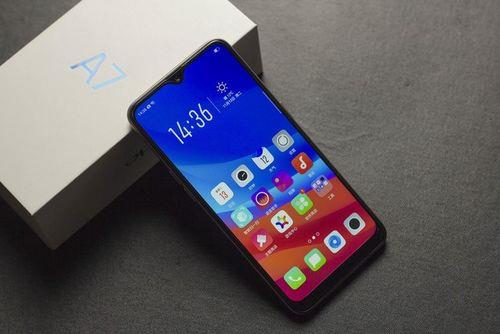 OPPOA7X几英寸