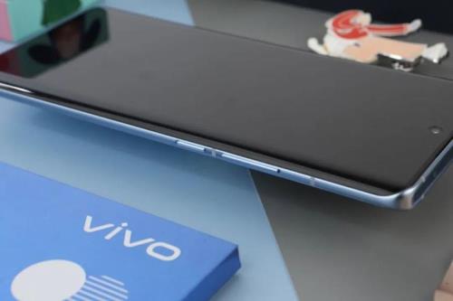 vivo  x60充电口是什么样的