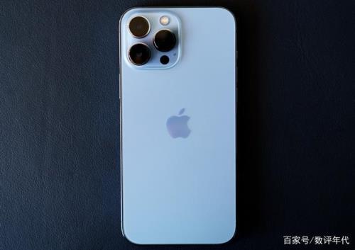 iphone13是磨砂的吗