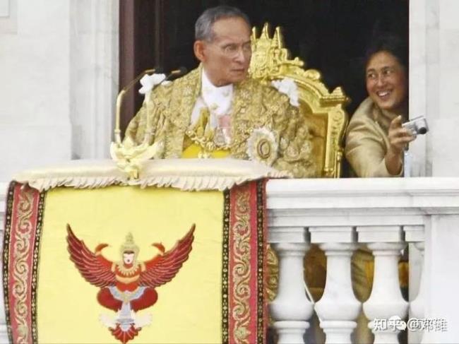 泰国王位继承制度图
