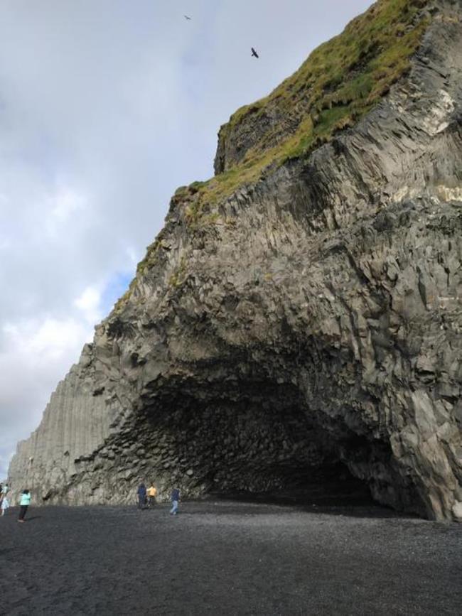 冰岛玄武岩峡谷多深