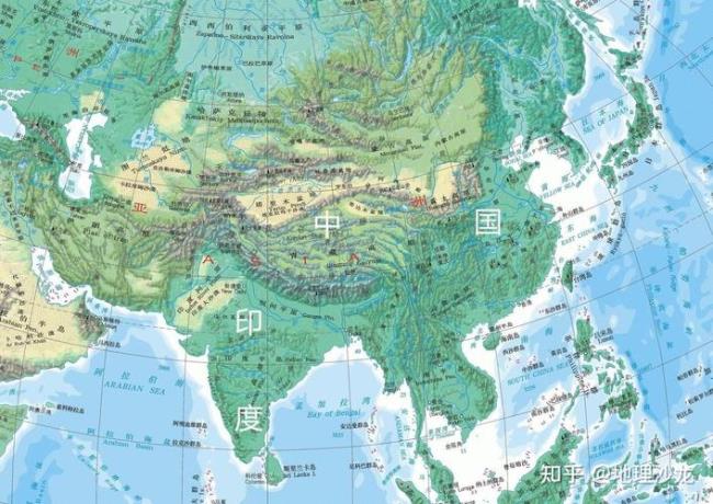 中国地理位置东西两分居东吗