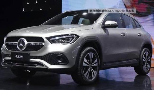 gla200奔驰为什么有SUV和轿车