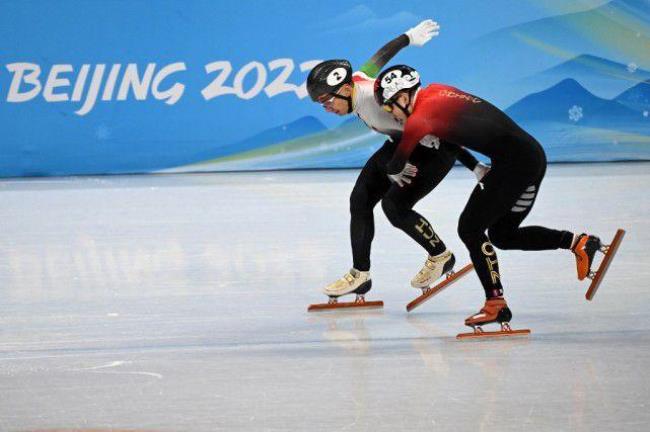 1000米短道速滑刘少林为什么犯规