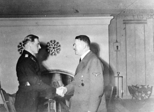 希特勒的身高