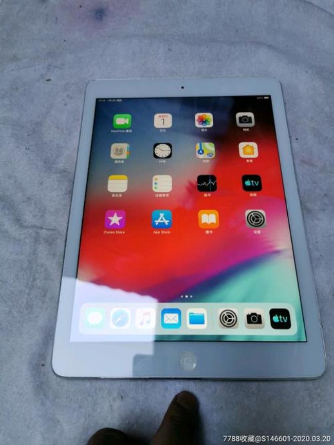 ipad5 32g是哪一年生产的