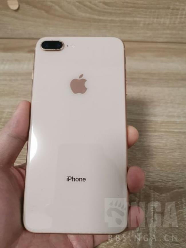 iphone8plus一用就好烫是怎么了