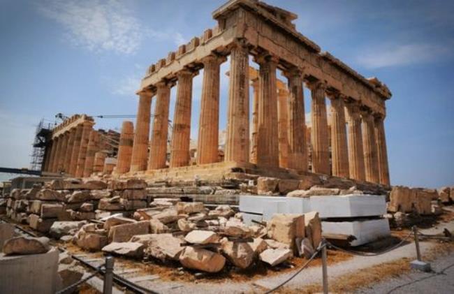 希腊最早的文明产生于什么地区