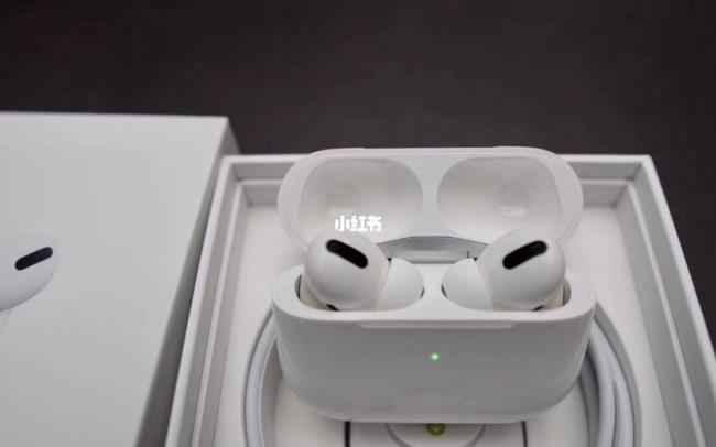 apple airpods 一代二代区别