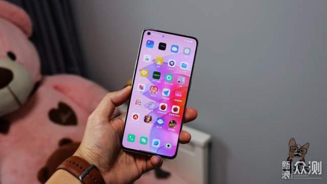 为什么opporeno7很刺眼