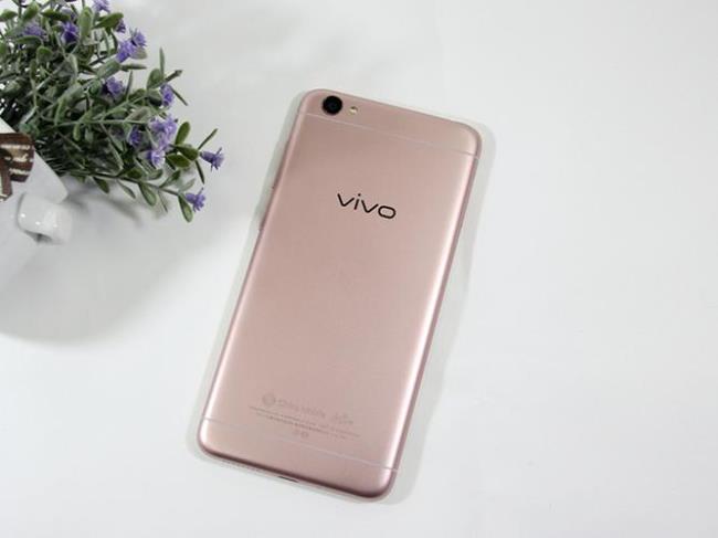 vivoy55和OPPOa1哪个处理器好