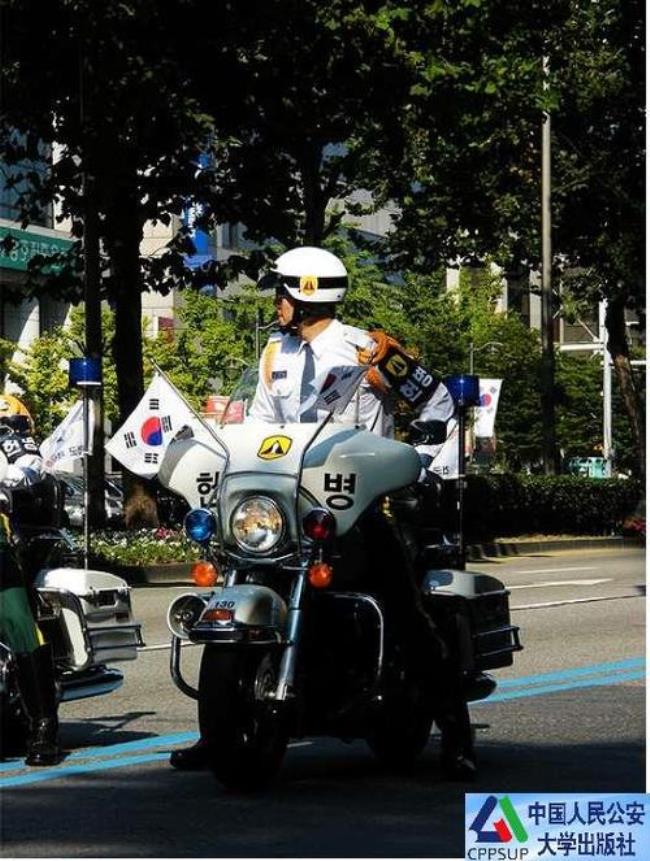 请介绍一下韩国警察