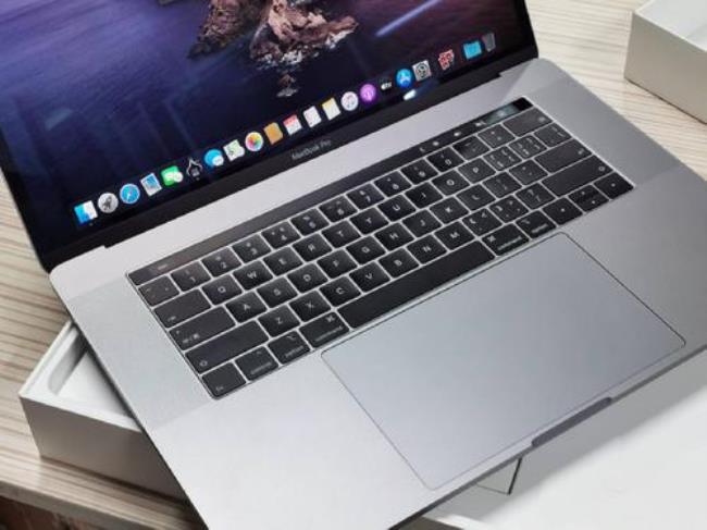 apple macbook pro 14英寸