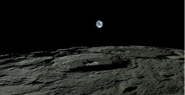 俄罗斯的月亮为什么那么大