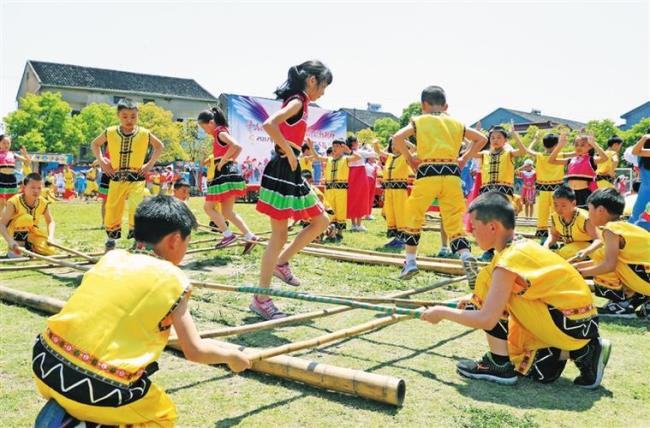 跳竹竿是哪个民族的