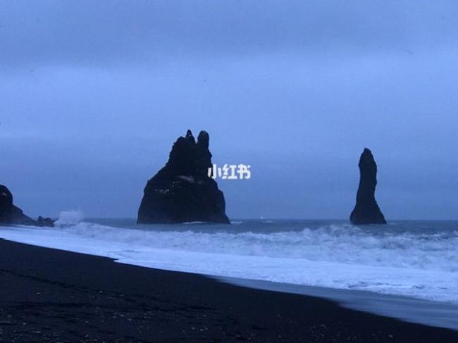 冰岛一定会下蓝色的雨什么梗