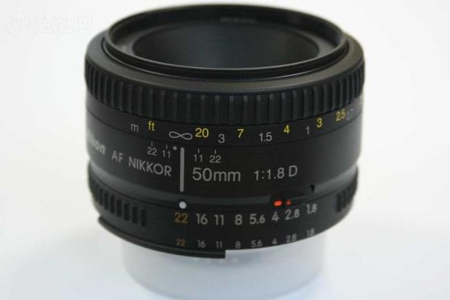 尼康50mmf1.8d用在D7200能自动对焦吗