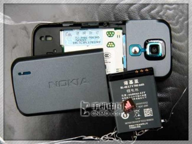 诺基亚5000能装联通卡吗